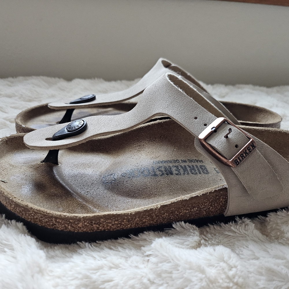 Birkenstock Beige Gizeh Sandals